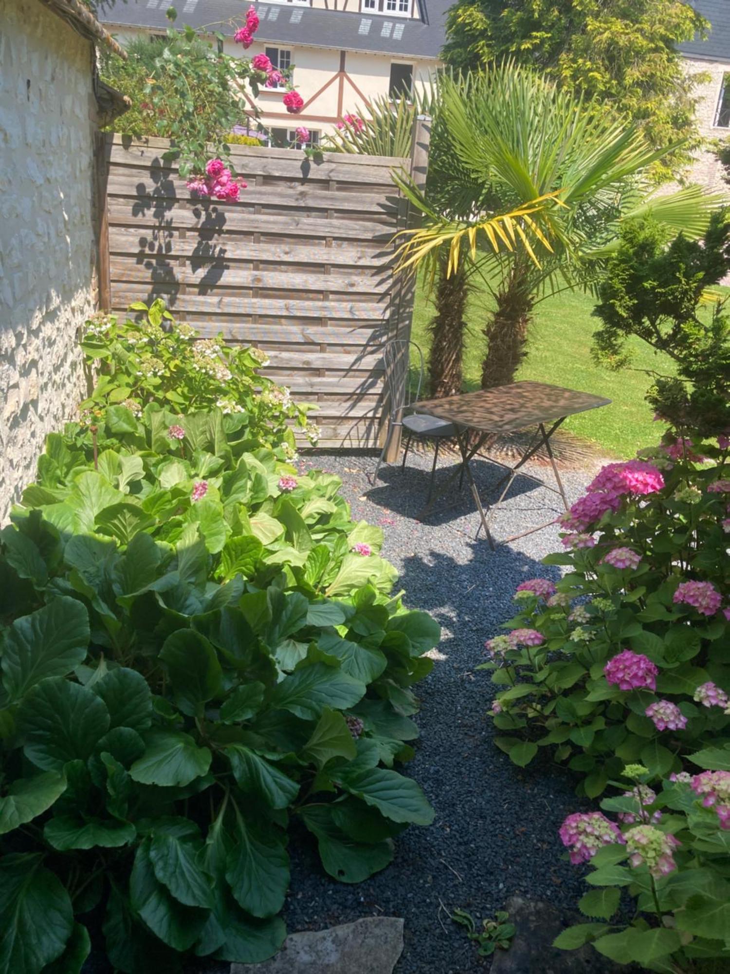L'Oreade Amfreville-sur-Iton Dış mekan fotoğraf